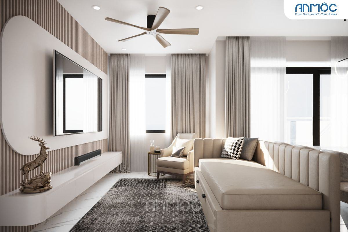 55+ Mẫu Thiết Kế Nội Thất Chung Cư "Đỉnh Nhất" 2026 2870 Khu vực TV với kệ treo tường màu trắng và đèn trần cánh quạt bằng gỗ, kết hợp bức tường ốp gỗ sọc, tạo điểm nhấn cho không gian
