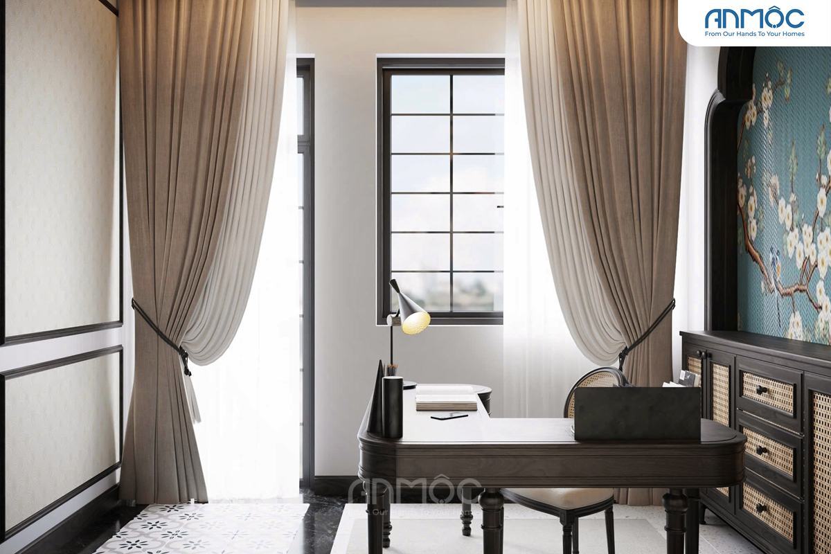 21+ Mẫu Thiết Kế Nội Thất Nhà Phố Đẹp Không Thể Bỏ Qua 2026 2063 Khu vực làm việc tràn ngập ánh sáng tự nhiên từ cửa sổ lớn với rèm be thanh lịch, tạo không gian yên tĩnh và tập trung.